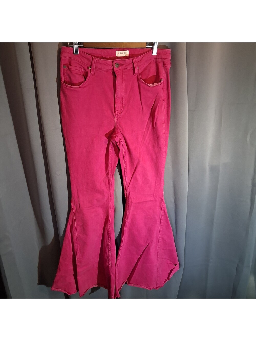 Shyanne Pink Flared Jeans Size 33 Waist